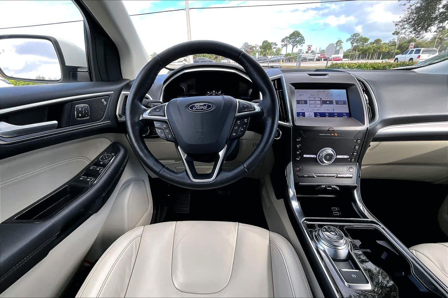 Used 2020 Star White Metallic Tri-Coat Ford Titanium image 6