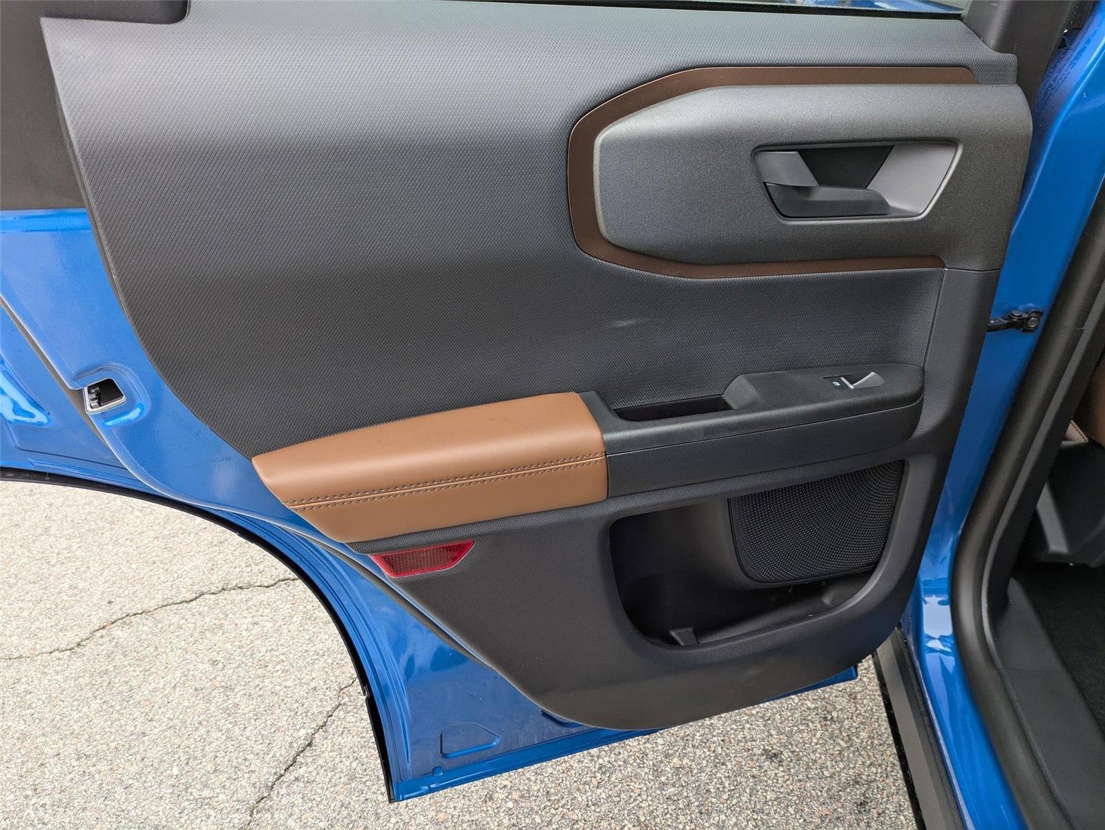 New 2025 Velocity Blue Metallic Ford Outer Banks® image 28