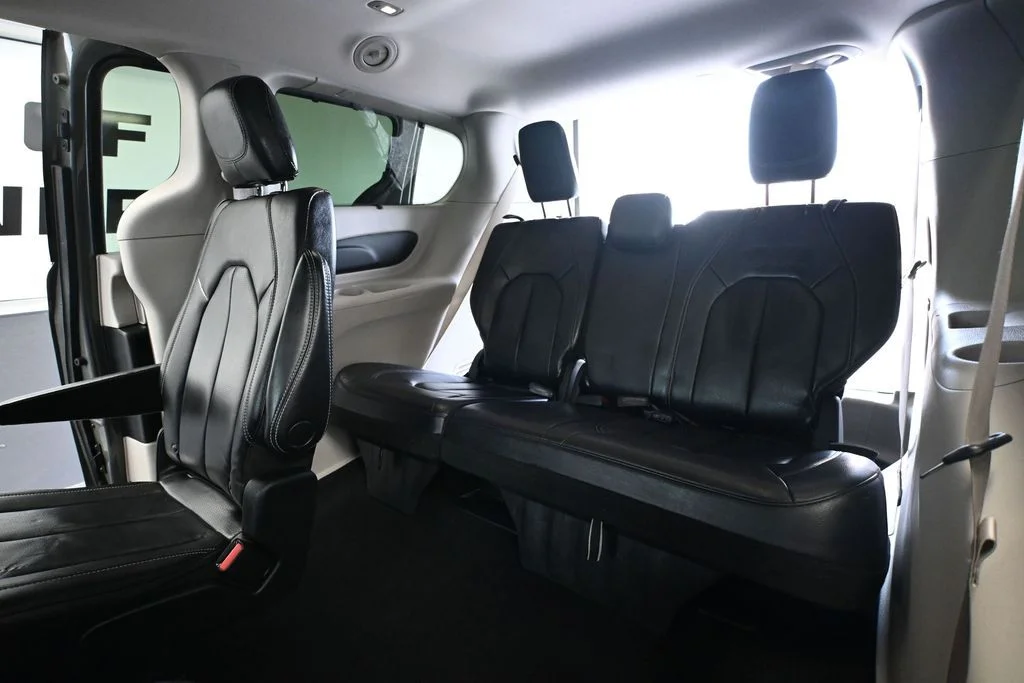 2022 Chrysler Pacifica Touring L - Photo 39