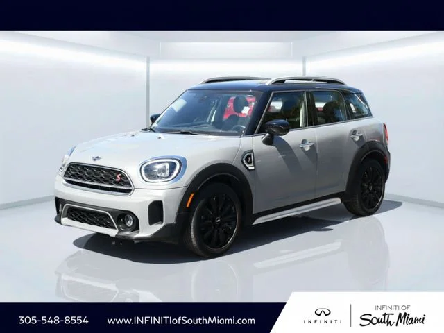 2023 MINI Countryman Cooper S's photo