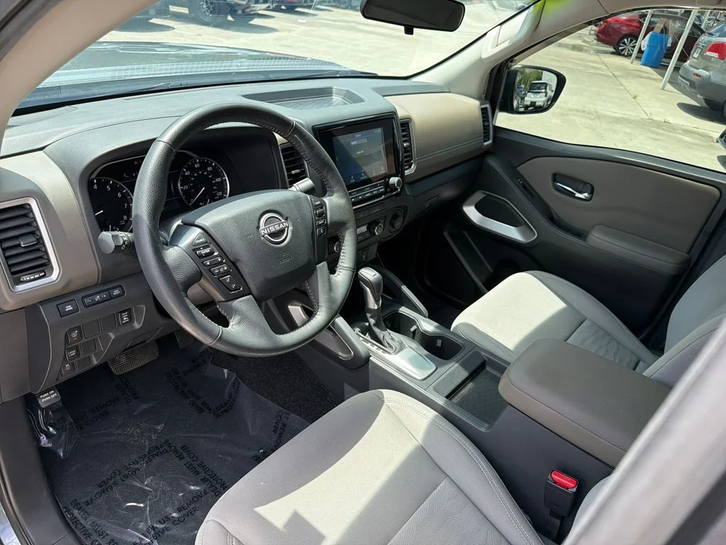 2022 Nissan Frontier SV - Photo 13