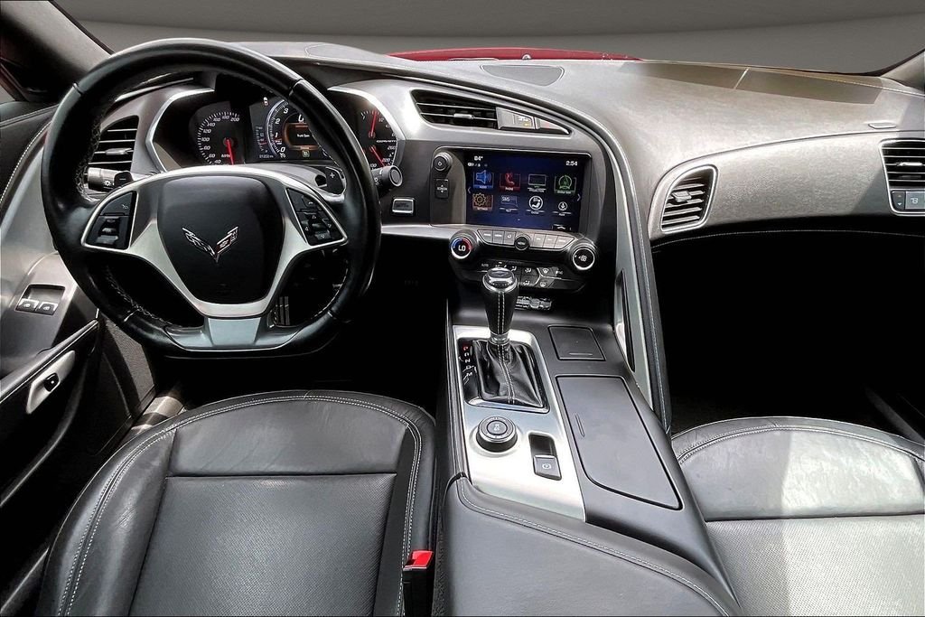 Used 2019 Red Chevrolet Grand Sport image 10