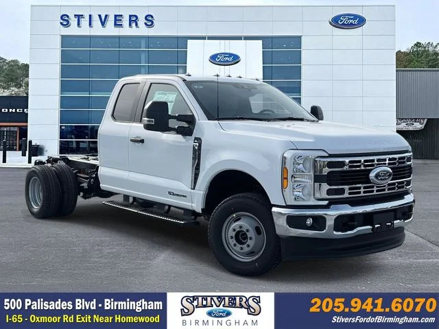 New 2026 White Ford XL image 1