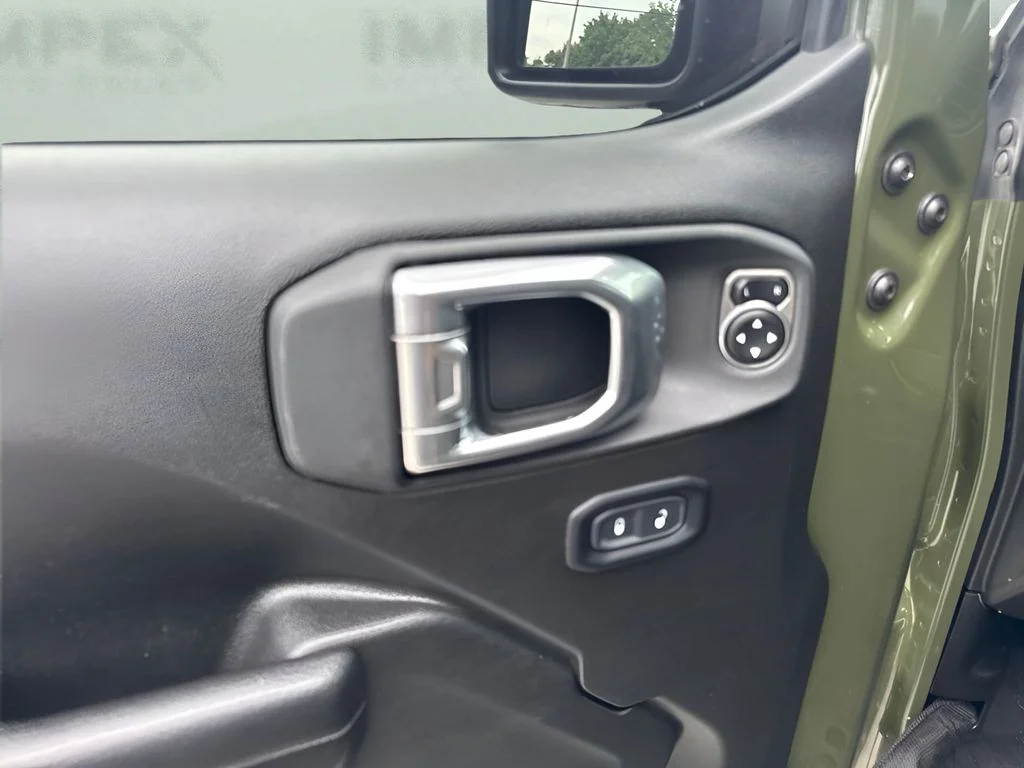Used 2024 Green Jeep Willys image 17