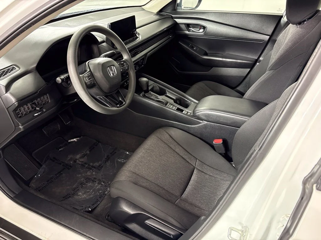Used 2024 White Honda LX image 28