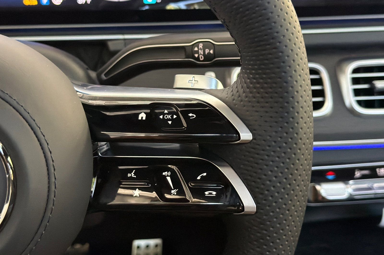 New 2026 Obsidian Black Metallic Mercedes-Benz GLS 450 image 29