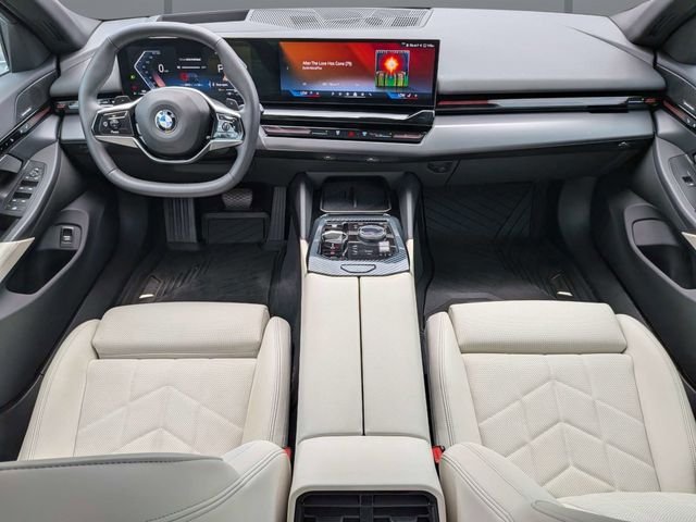 Used 2025 Black BMW 530i image 18
