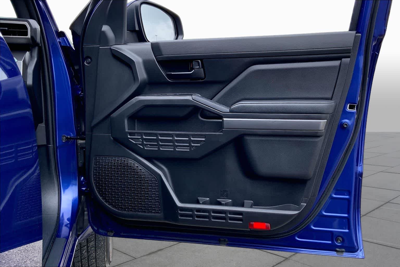 Used 2024 Blue Crush Metallic Toyota SR5 image 22