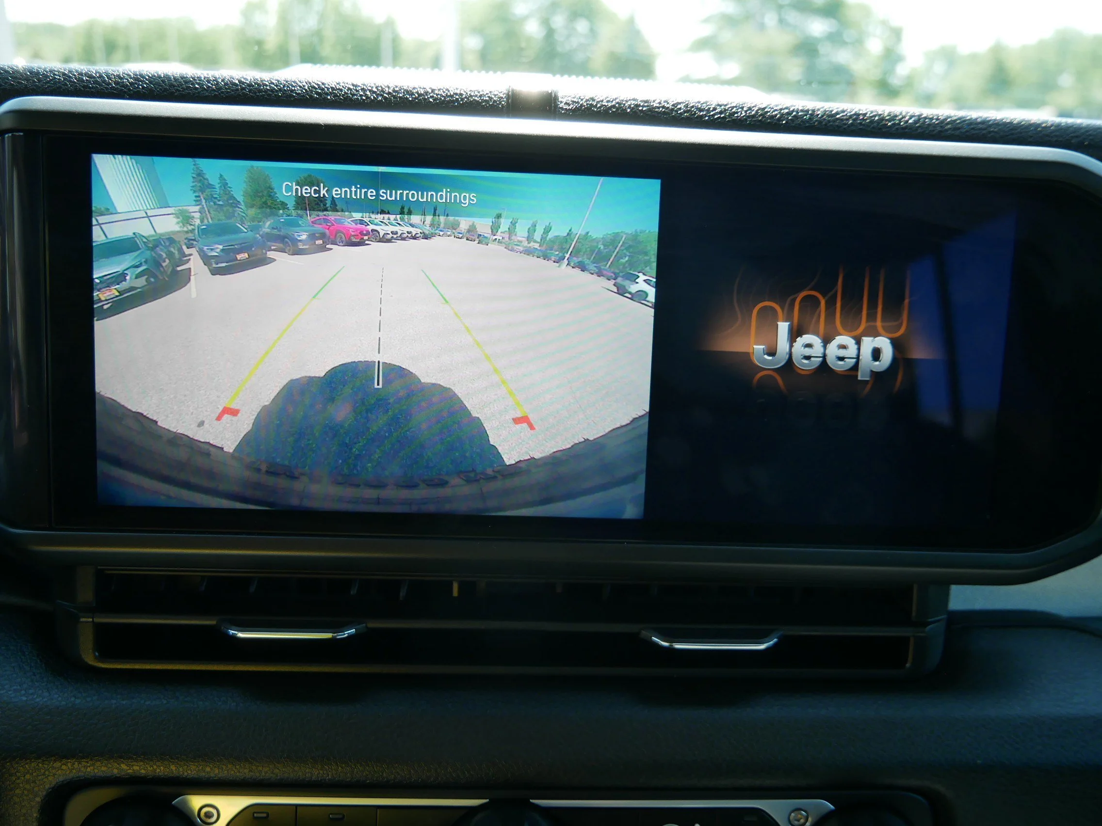 Used 2024 Anvil Clear Coat Jeep Sport S image 33