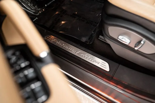 Used 2014  Porsche Diesel Platinum Edition image 16