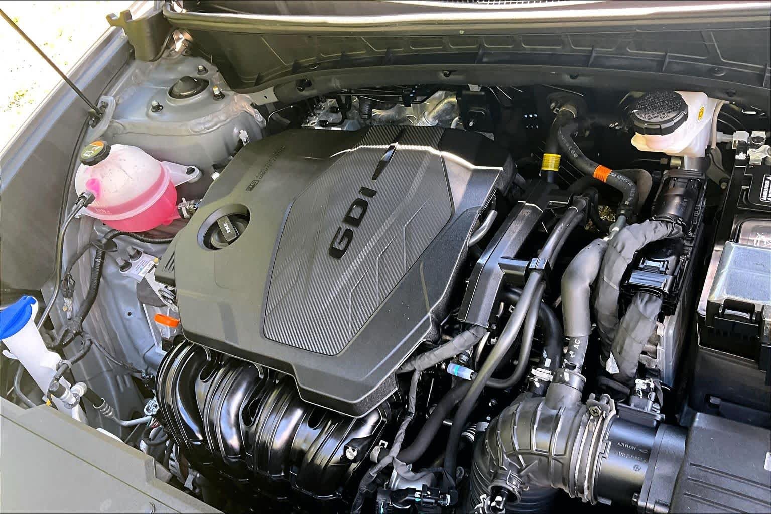 Used 2024 Hampton Gray Hyundai SEL image 33