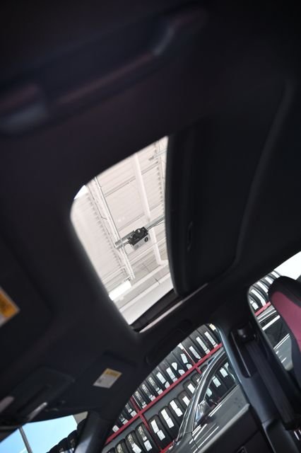 Used 2023  Honda Si image 21