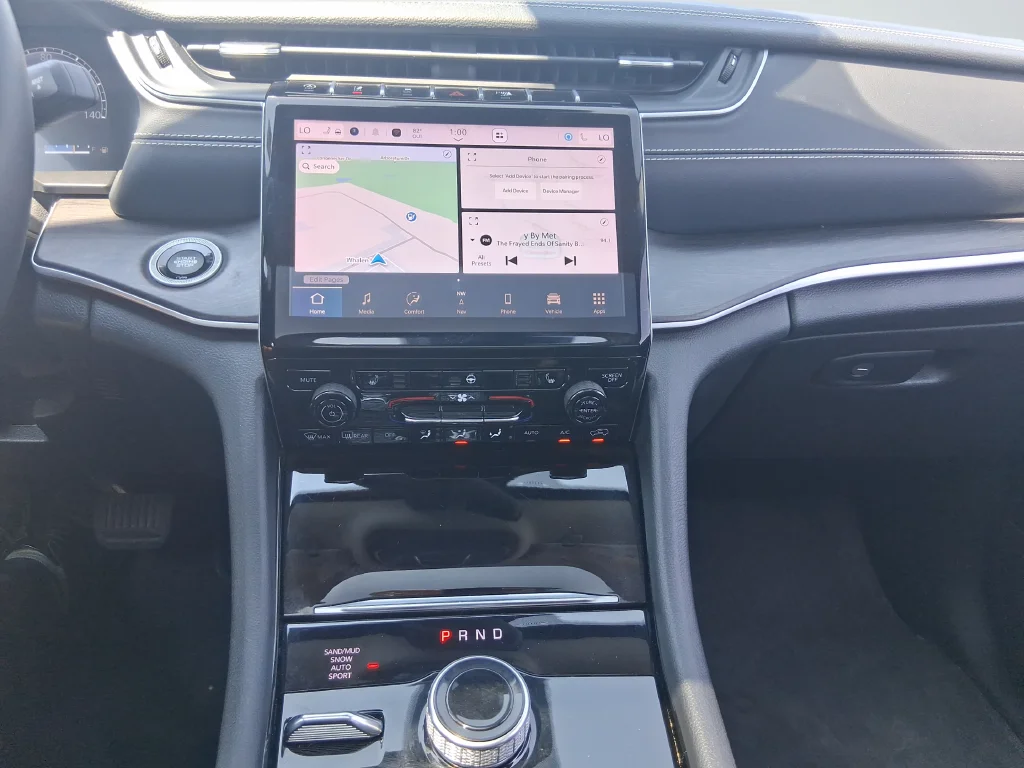 Used 2022 Gray Jeep Limited image 19