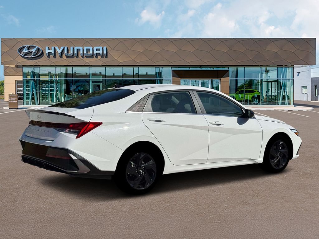 New 2026 White Hyundai SEL Sport image 8