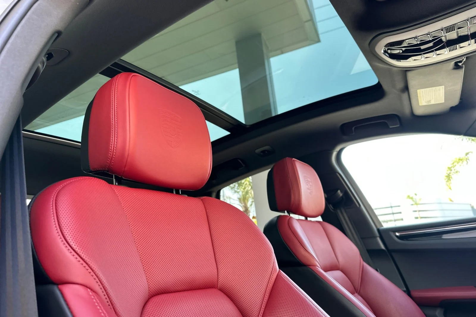 Used 2026 Chalk Porsche AWD image 17