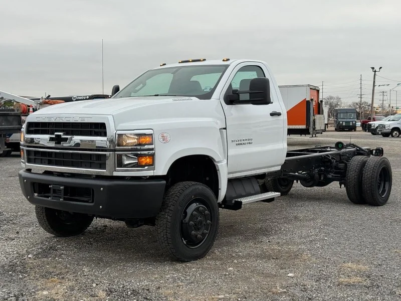 2024 Chevrolet Silverado HD WT 4WD Regular Cab 165" WB's photo