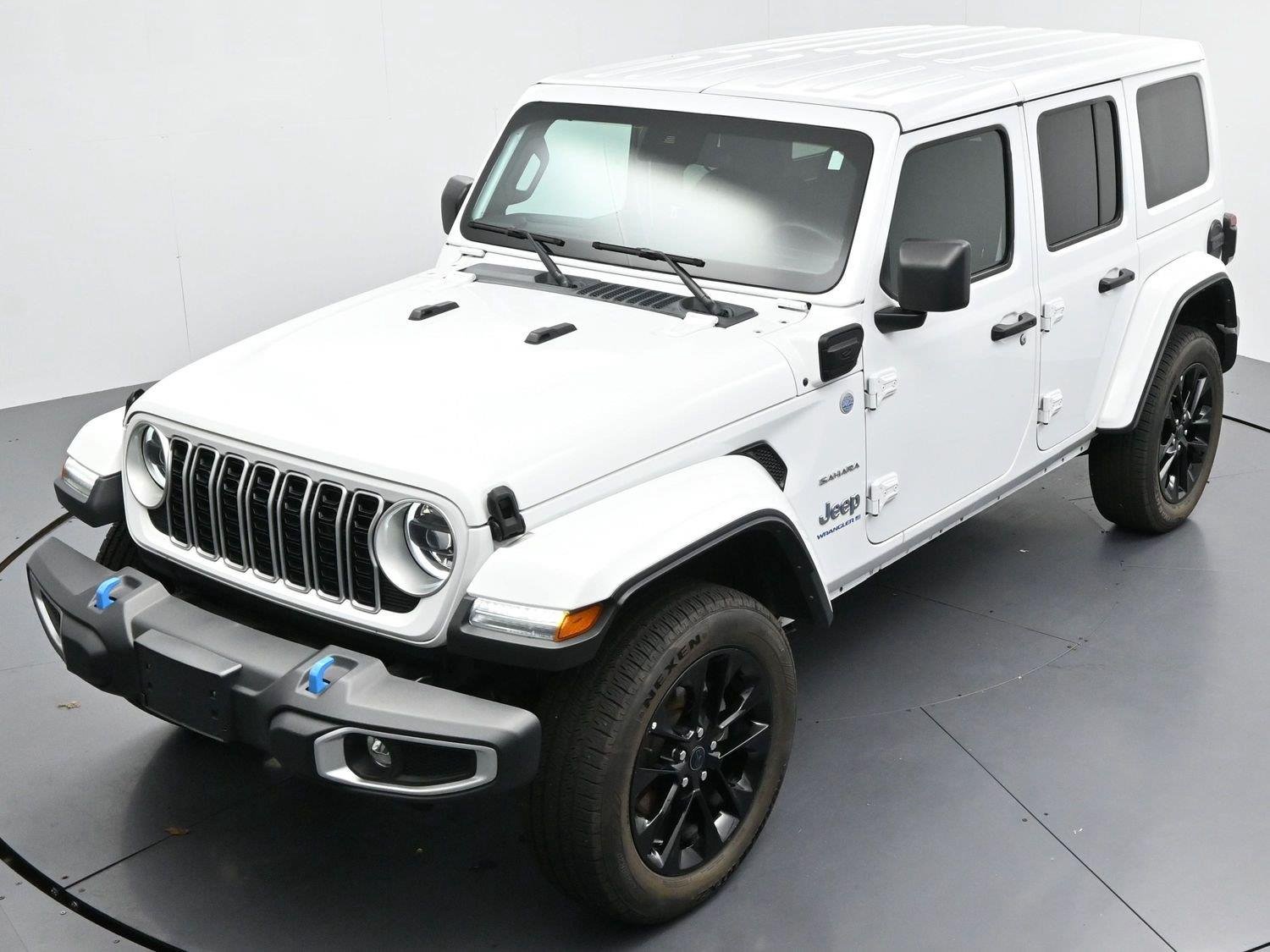 Used 2024 Bright White Clearcoat Jeep Sahara image 37
