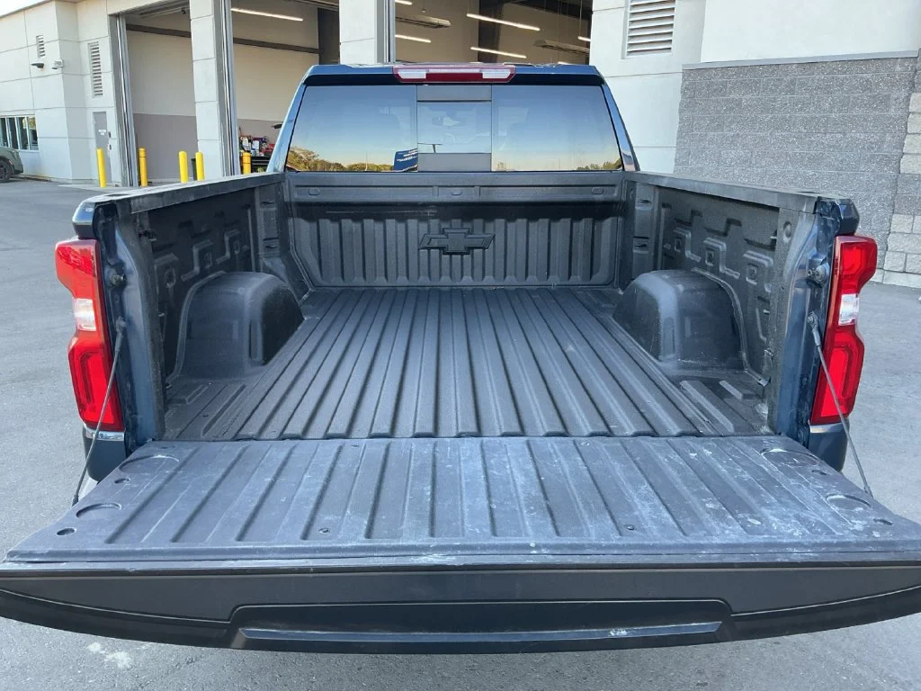 Used 2020 NORTHSKY BLUE METALLIC Chevrolet RST image 29