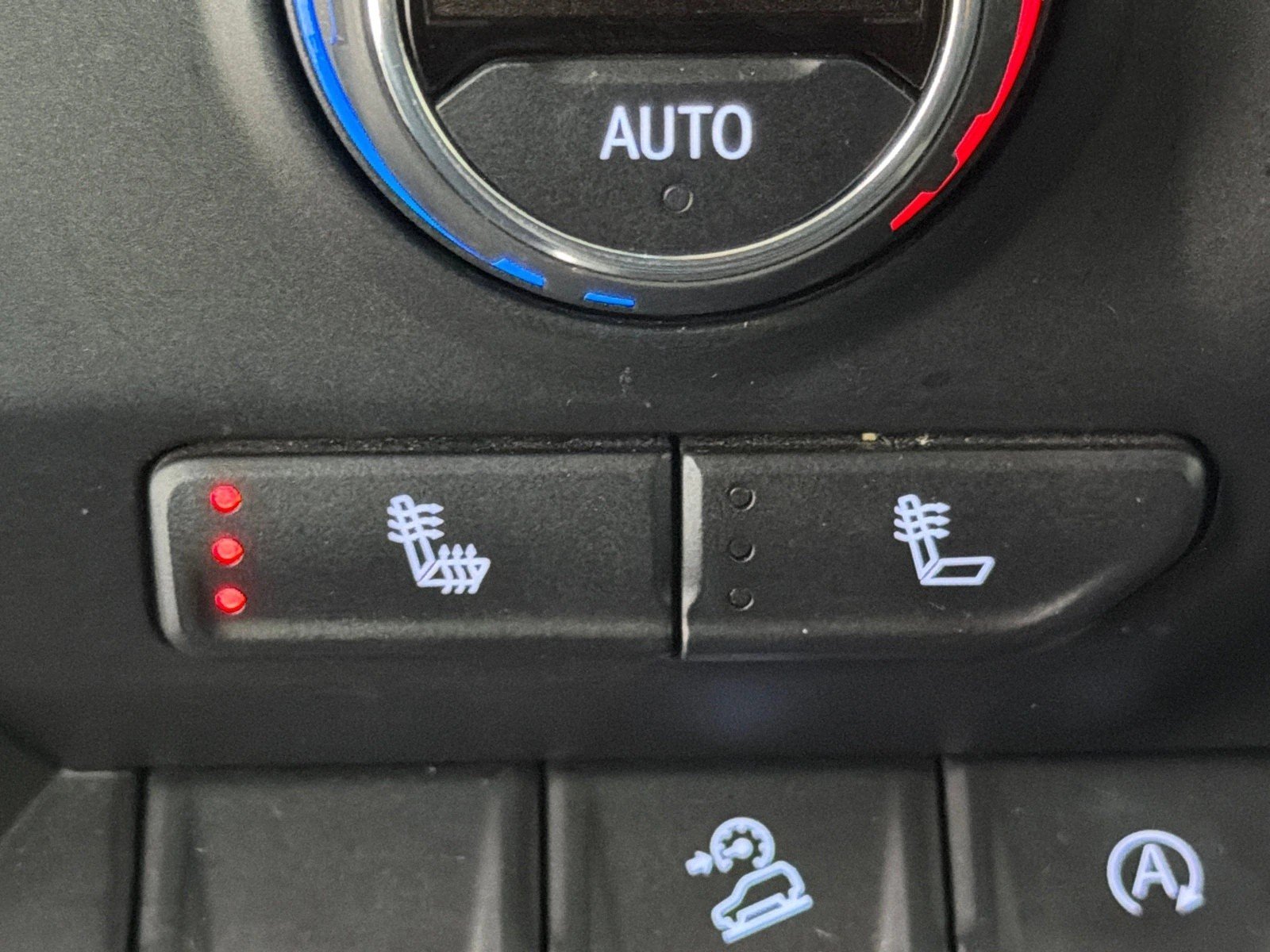 Used 2019 Silver Ice Metallic Chevrolet LT Trail Boss image 30