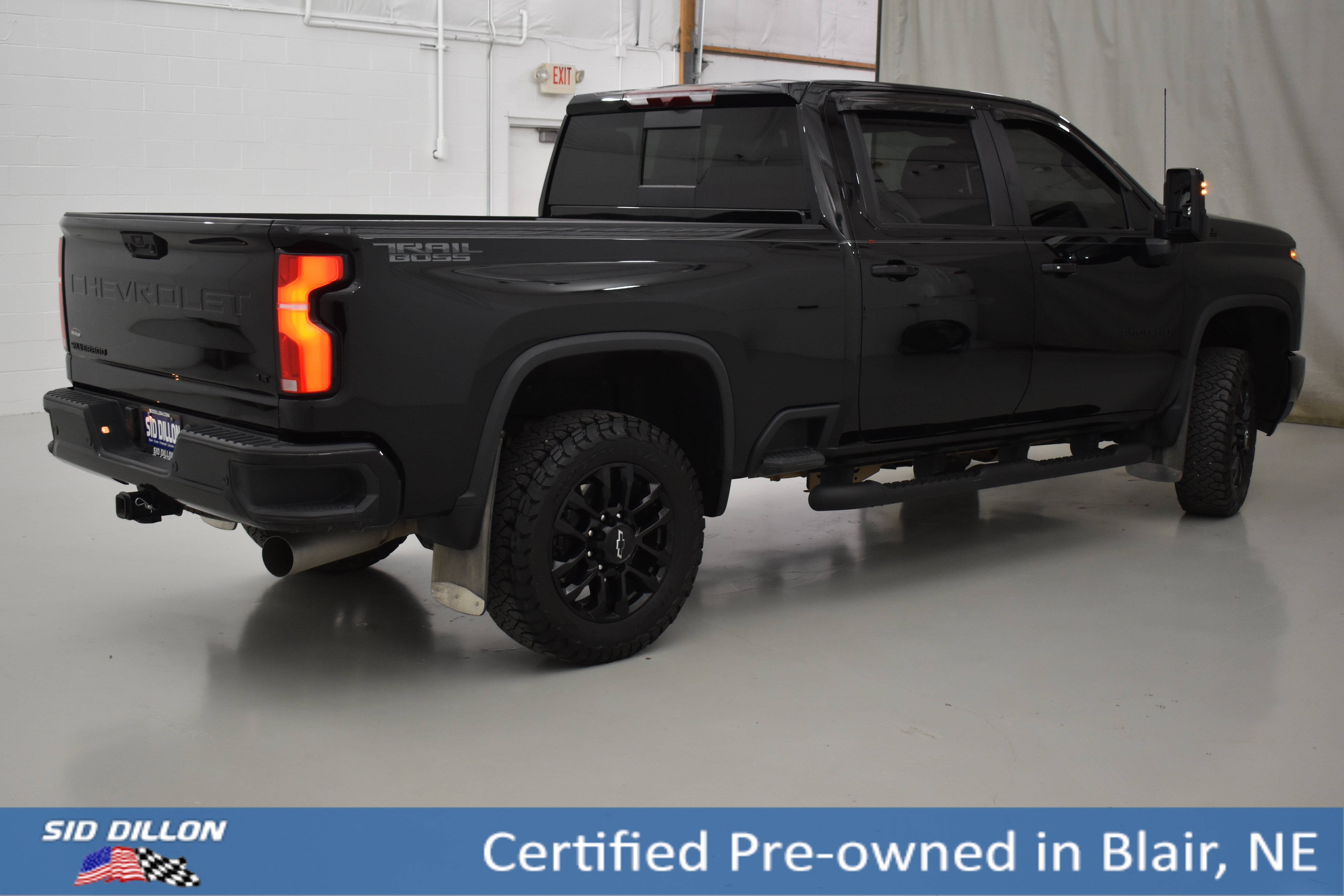 Used 2025 Black Chevrolet LT image 13