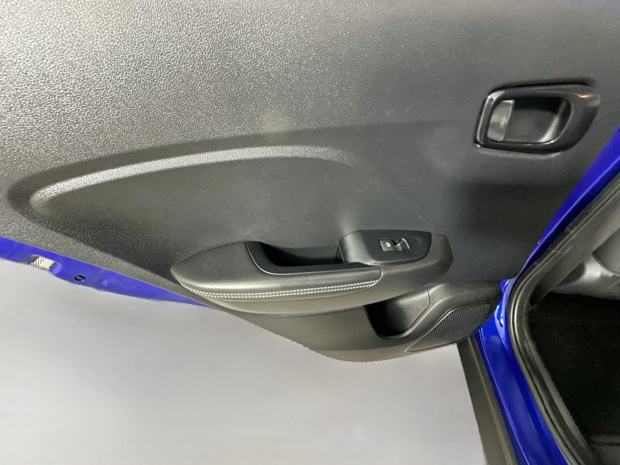 Used 2022 Intense Blue Hyundai Limited image 22