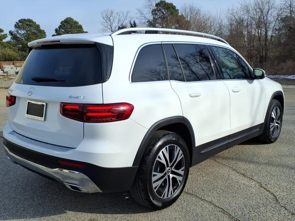 New 2026 Polar White Mercedes-Benz GLB 250 image 7