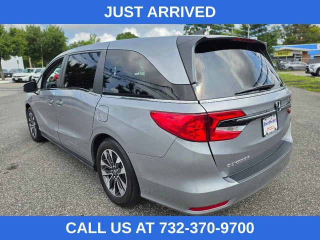 Certified Used 2022 Lunar Silver Metallic Honda EX-L image 3