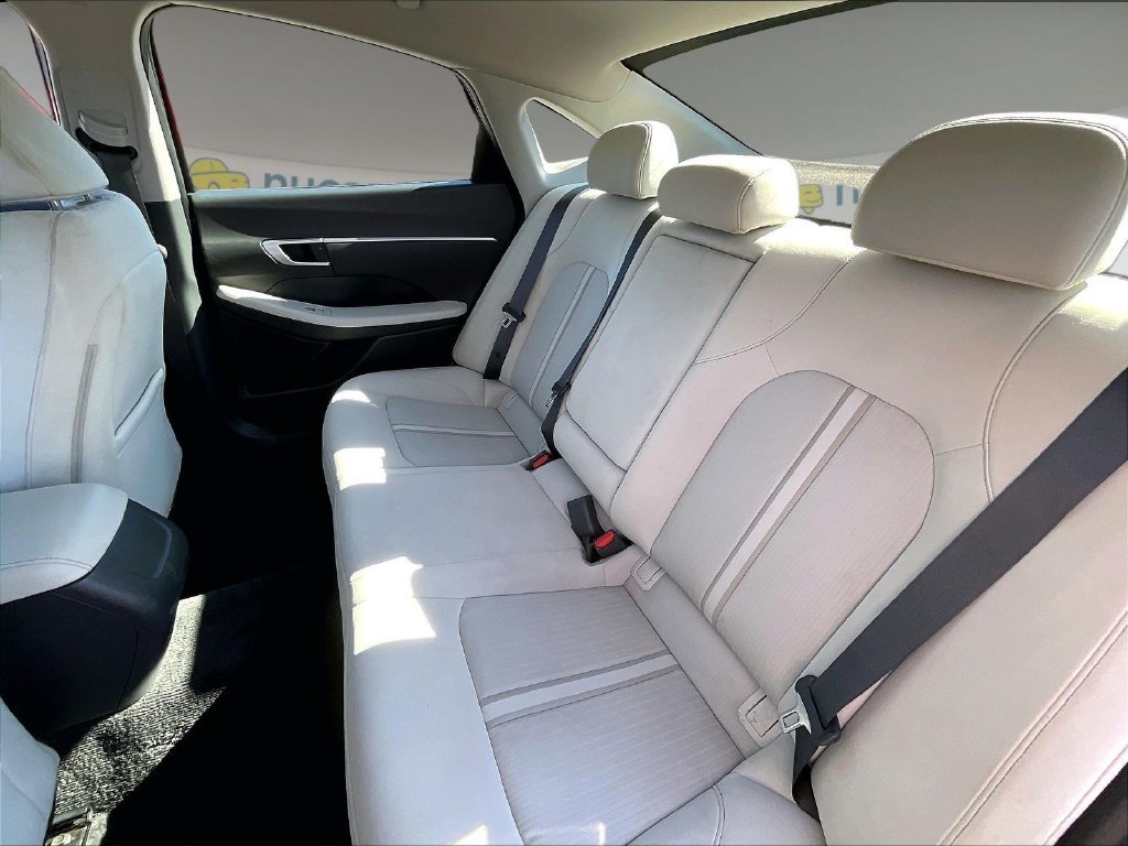 Used 2024 Onyx Black Hyundai SEL image 14
