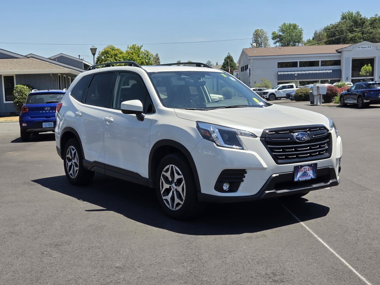 Used 2024 Crystal White Pearl Subaru Premium image 3
