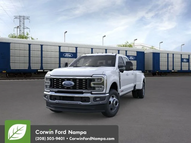 New 2026 Oxford White Ford Lariat image 3
