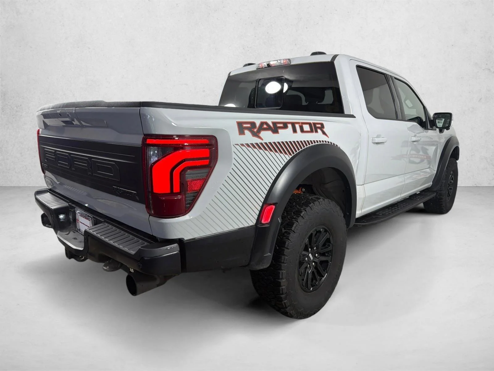 Used 2024 Gray Ford Raptor image 5