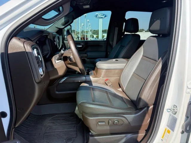 Used 2021 White GMC Denali image 13