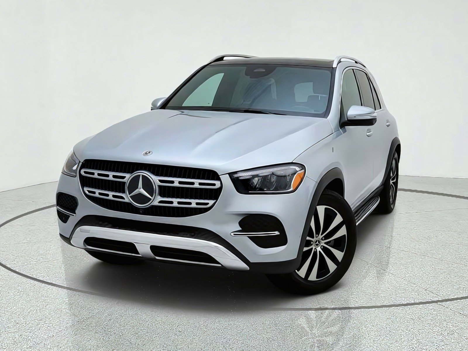 Certified Used 2026 Cirrus Silver Metallic Mercedes-Benz GLE 350 image 2