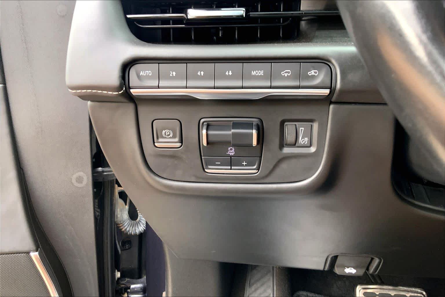 Used 2022 Galactic Gray Metallic Cadillac Sport Platinum image 36