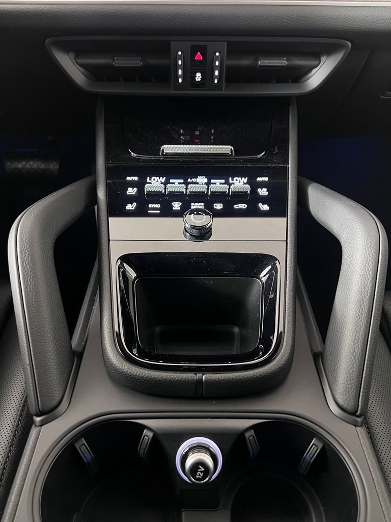 New 2026 White Porsche  image 29