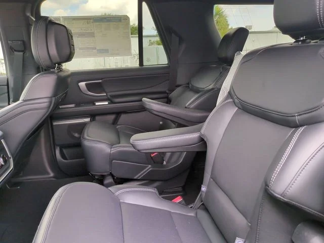 New 2026 Marsh Gray Ford MAX Platinum® image 14