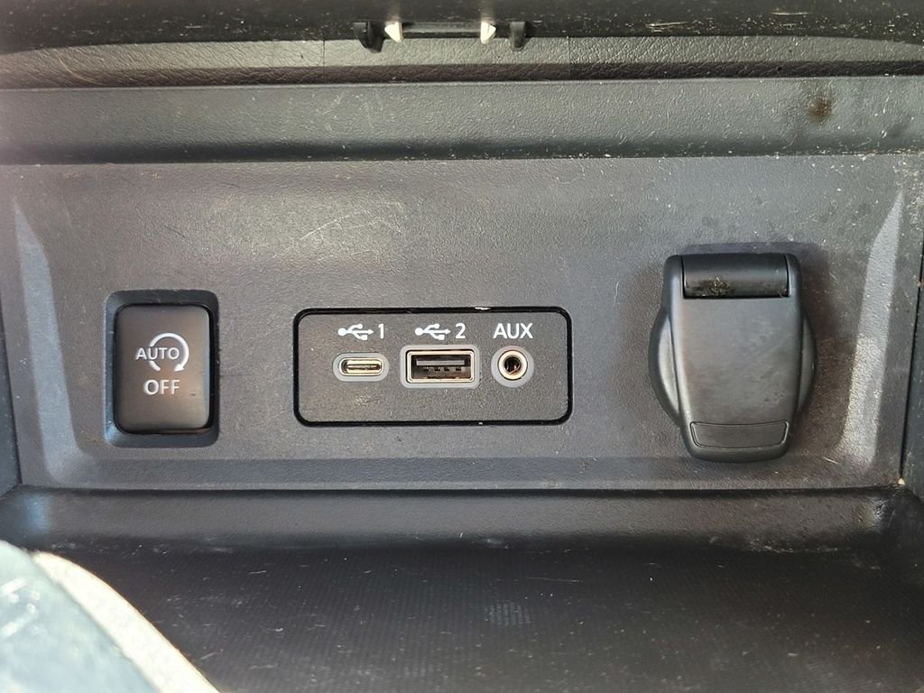 Used 2024 Gray Nissan SV image 20
