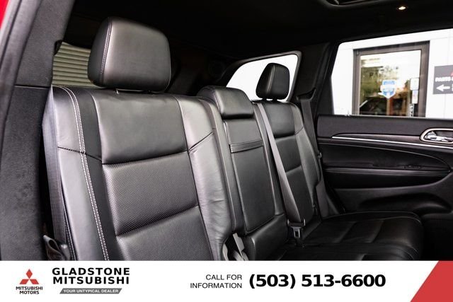 Used 2017 Velvet Jeep Limited image 26