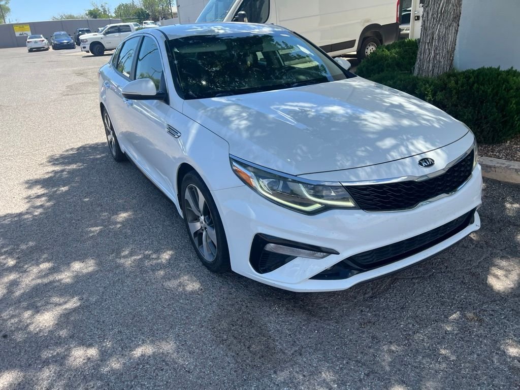 2019 Kia Optima S AT's photo