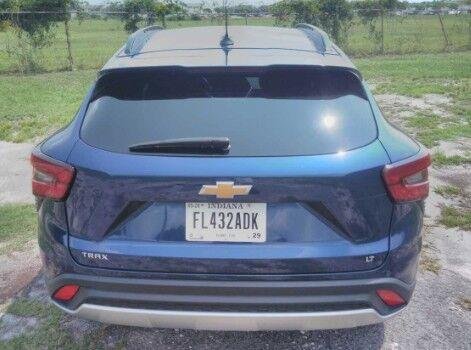 Used 2024 Blue Glow Metallic Chevrolet LT image 4