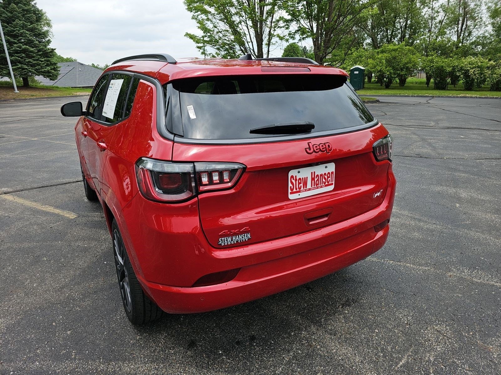 Certified Used 2022 Redline Pearlcoat Jeep (RED) Edition image 3