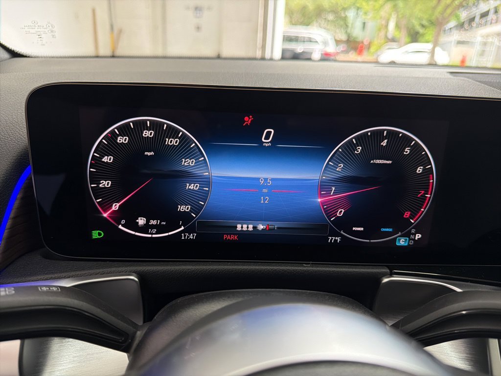 Used 2026 White Mercedes-Benz GLB 250 image 31