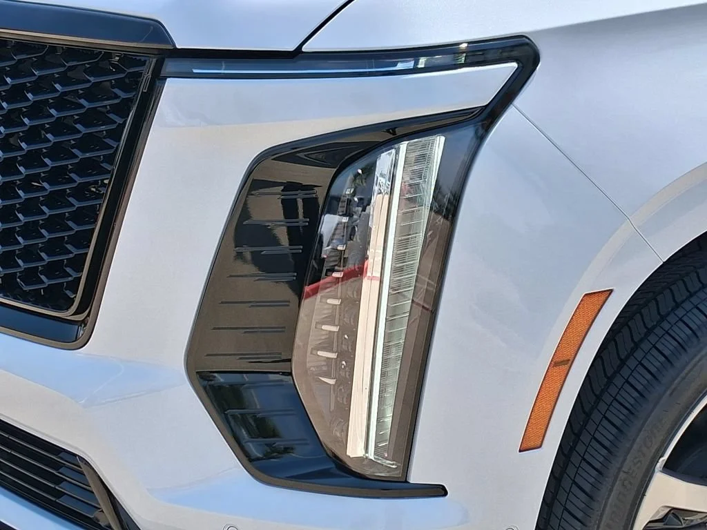 New 2026 Vibrant White Tricoat Cadillac Platinum Sport image 7