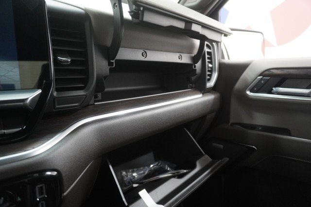 2026 GMC Sierra 1500 SLT - Photo 39