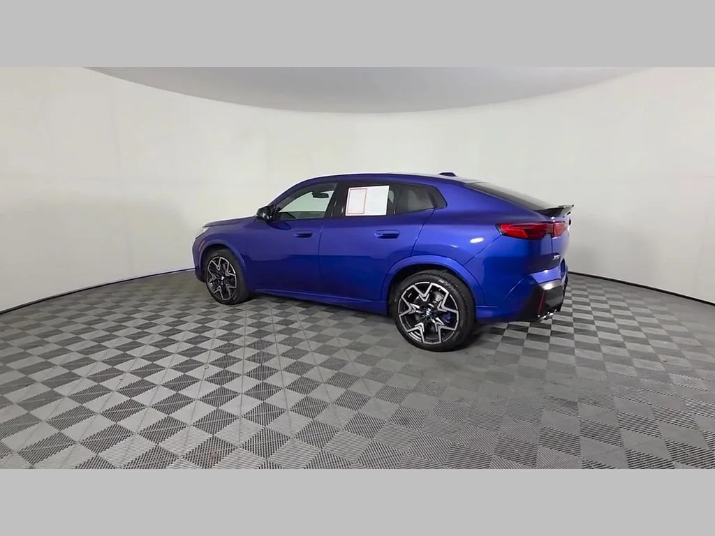 Used 2025 Blue Metallic BMW M35i image 47