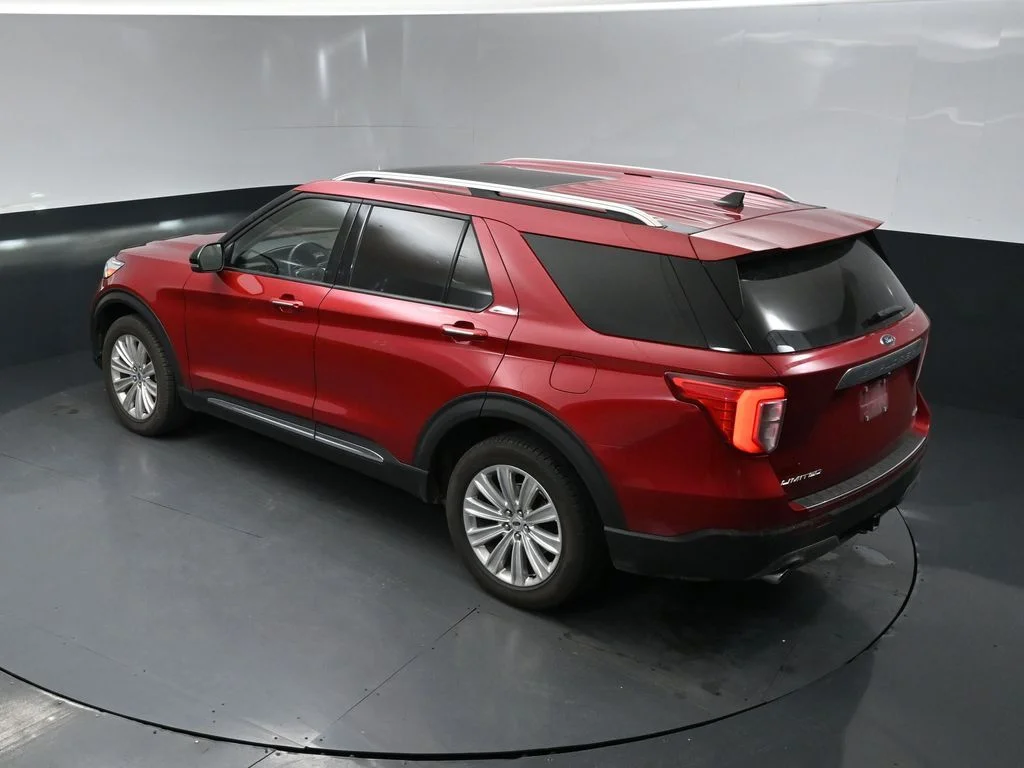 Used 2022 Red Ford Limited image 15
