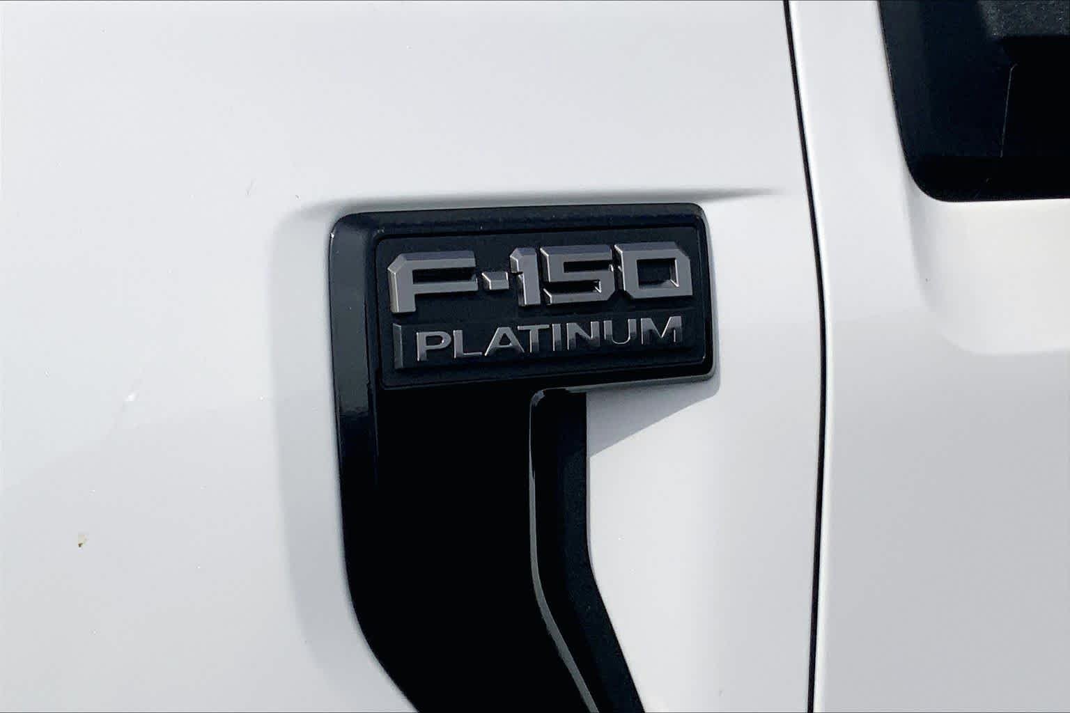 New 2026 Star White Metallic Tri-Coat Ford Platinum® image 14