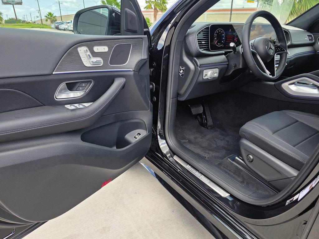 New 2026 Obsidian Black Metallic Mercedes-Benz GLE 450 image 40