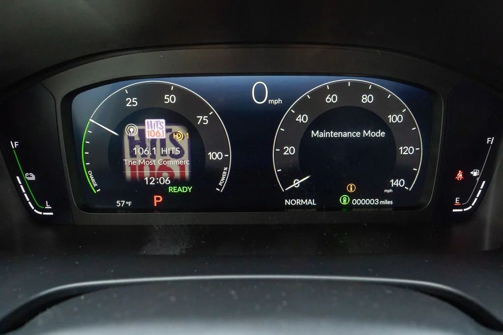 New 2026 Solar Silver Metallic Honda Sport Touring image 26