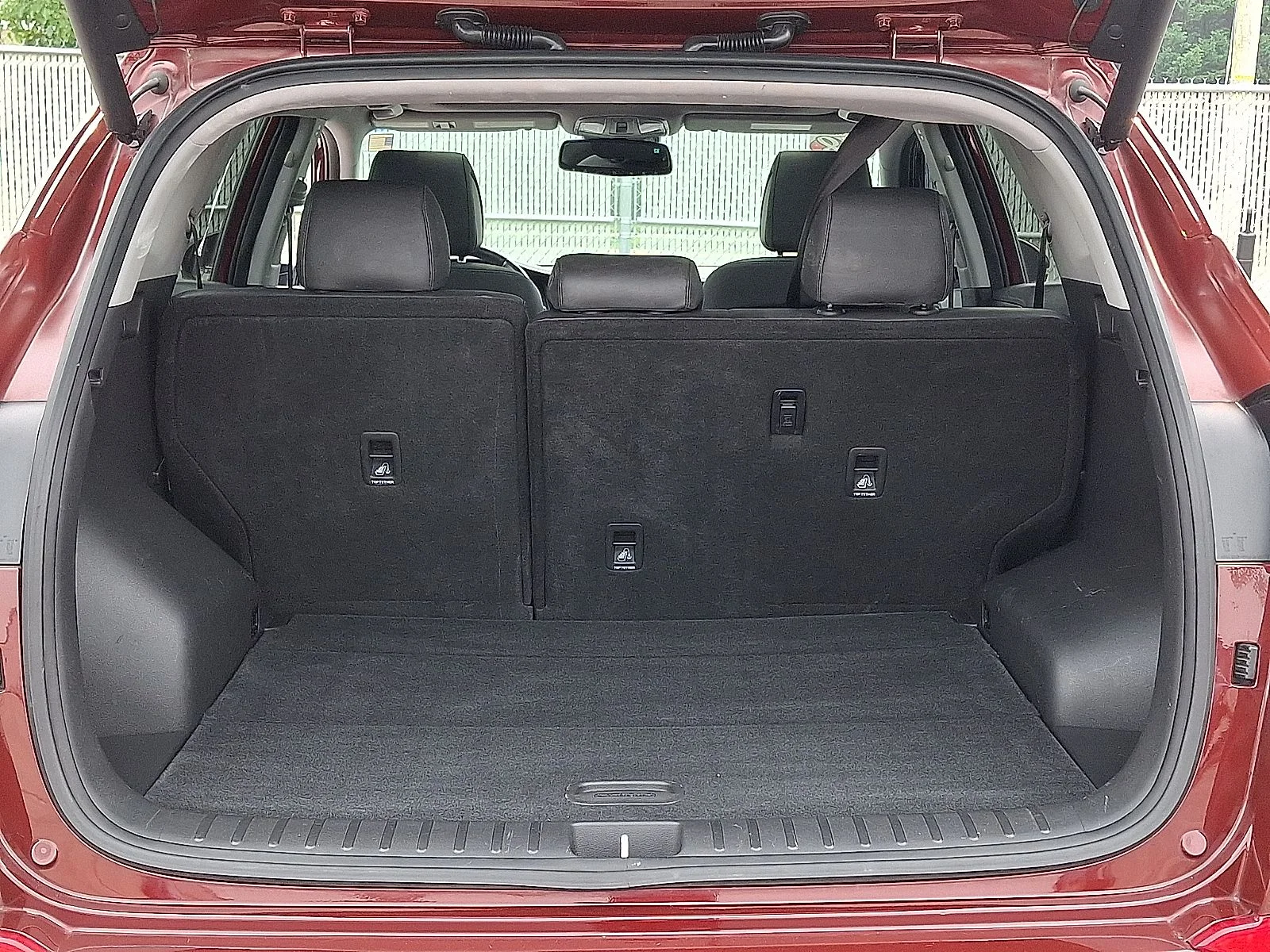 Used 2018 Red Hyundai Limited image 31